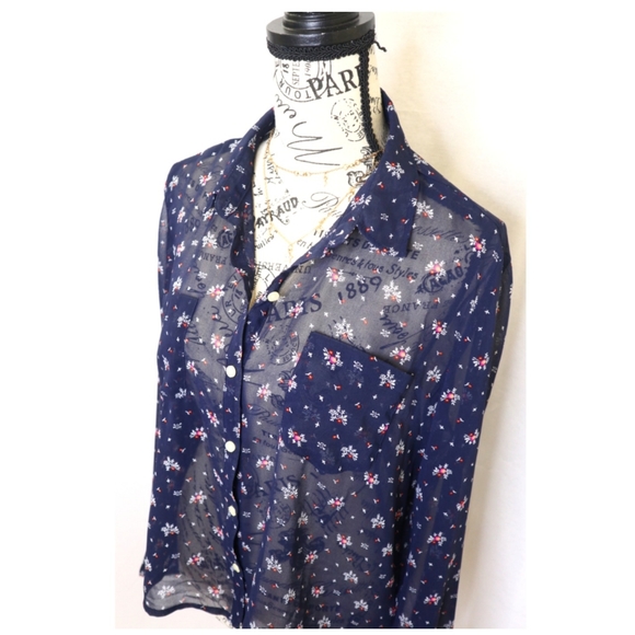 Aeropostal flower print button down blouse - Picture 2 of 8
